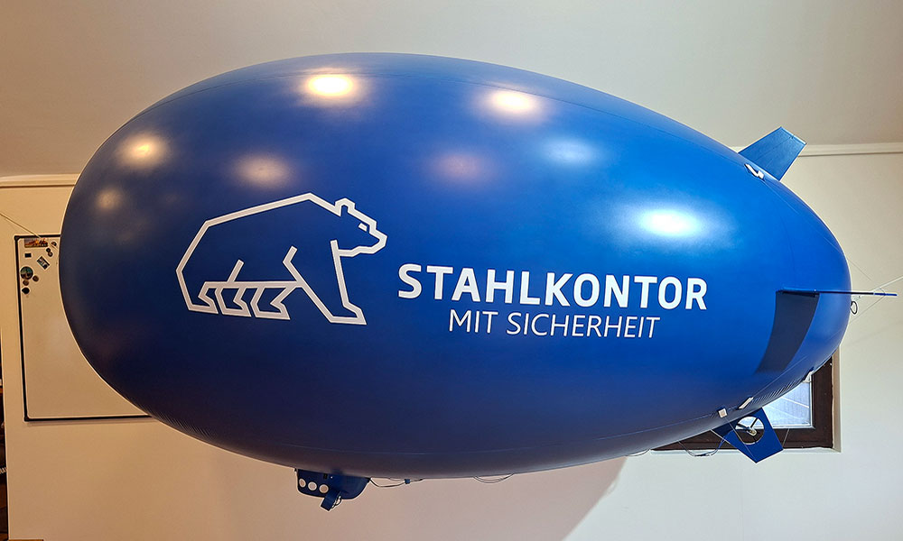3-m-indoor-RC-Blimp-with-Stahlkontor-logo